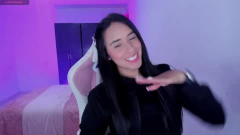 Snapshot of isaa_diamond chatting on May 19, 2026, 10:27 pm isaa_diamond online show from May 19, 2026, 10:27 pm