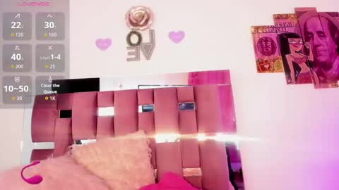 isabella online show from December 17, 2025, 10:49 pm