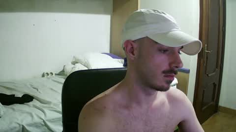 Snapshot of isaac99c chatting on January 19, 2025, 9:23 pm Isaac99c online show from January 19, 2025, 9:23 pm