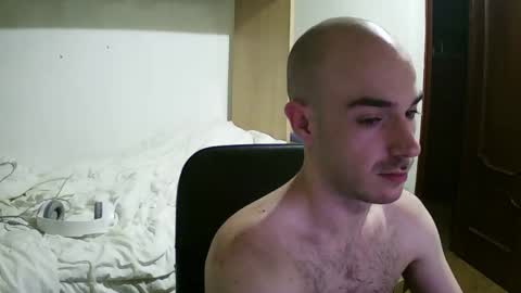 Snapshot of isaac99c chatting on February 16, 2025, 10:10 pm Isaac99c online show from February 16, 2025, 10:10 pm