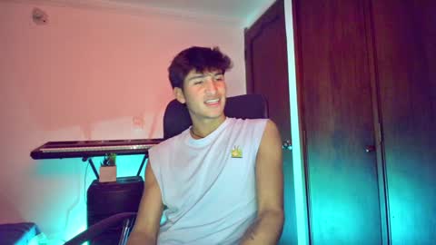 isaac online show from January 3, 2025, 4:33 am