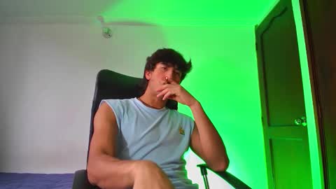 Snapshot of isaac__efx chatting on September 29, 2025, 8:02 pm isaac online show from September 29, 2025, 8:02 pm