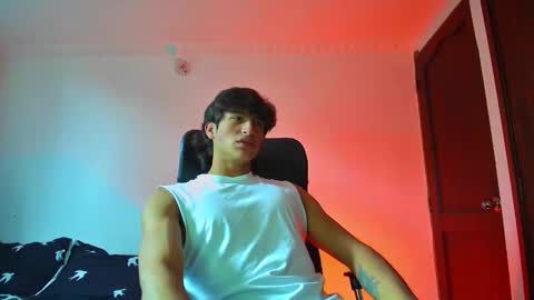 Snapshot of isaac__efx chatting on October 4, 2025, 7:23 pm isaac online show from October 4, 2025, 7:23 pm