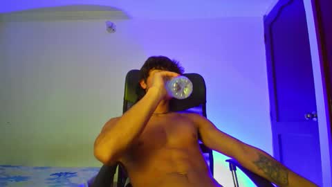 Snapshot of isaac__efx chatting on October 16, 2025, 10:44 pm isaac online show from October 16, 2025, 10:44 pm