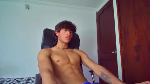 Snapshot of isaac__efx chatting on November 4, 2025, 10:20 pm isaac online show from November 4, 2025, 10:20 pm