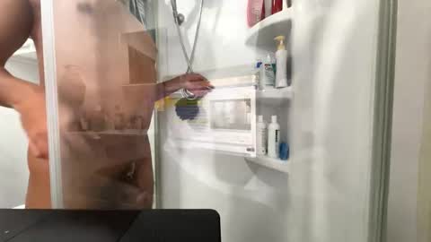 isaac_akamu online show from March 5, 2026, 4:47 pm