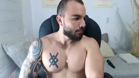 Isaac carter online show from December 1, 2025, 11:37 am