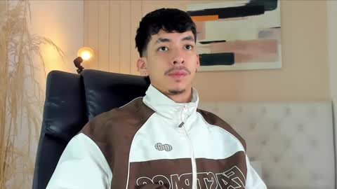 isaac_cryston online show from November 24, 2025, 9:03 pm