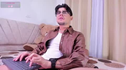 Isaac Saenz. online show from February 3, 2026, 2:11 pm