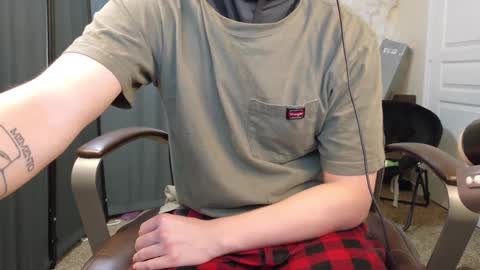 isaac online show from October 5, 2025, 2:48 pm