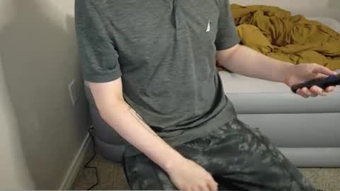 isaac online show from November 23, 2025, 9:42 am