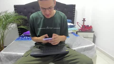 Isaac online show from May 8, 2026, 9:14 am