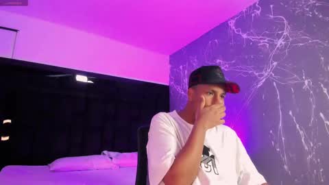IsaacBlack  online show from September 11, 2025, 4:23 am