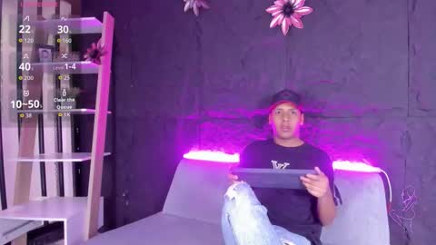 Snapshot of isaacblack_ chatting on October 2, 2025, 5:14 am IsaacBlack  online show from October 2, 2025, 5:14 am