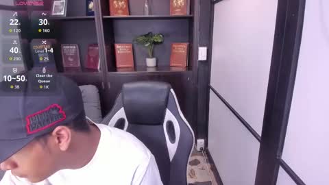 Snapshot of isaacblack_ chatting on October 12, 2025, 4:22 am IsaacBlack  online show from October 12, 2025, 4:22 am