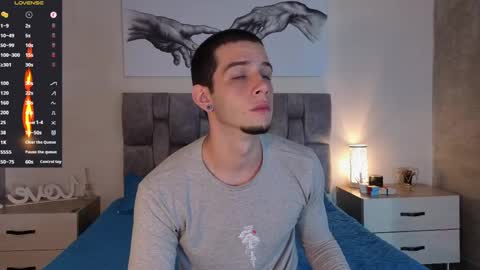 isaacblaze  online show from June 3, 2026, 3:53 am