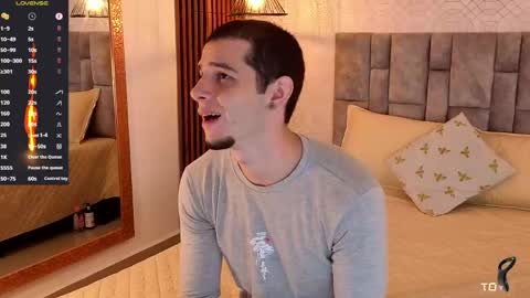 isaacblaze  online show from June 7, 2026, 4:05 am