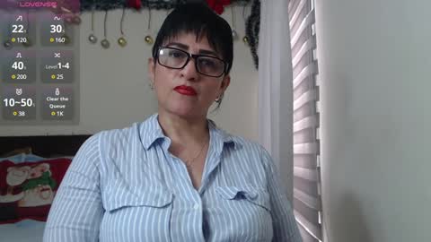 Isabeel Sofia online show from January 5, 2025, 3:02 pm