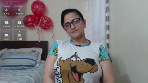Isabeel Sofia online show from February 18, 2025, 9:42 pm