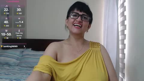 Isabeel Sofia online show from February 21, 2025, 5:42 pm