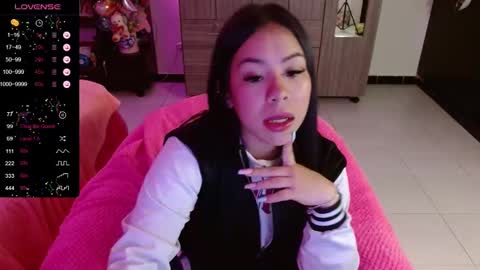 Snapshot of isabeella_24 chatting on December 12, 2024, 1:53 am Isabella online show from December 12, 2024, 1:53 am