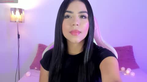 Snapshot of isabel_queen_ chatting on January 9, 2026, 2:58 am Isabel online show from January 9, 2026, 2:58 am