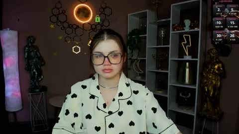 Snapshot of isabel_wave chatting on April 15, 2026, 7:21 pm isabel online show from April 15, 2026, 7:21 pm