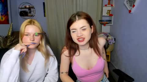 Snapshot of isabel_wave chatting on April 26, 2026, 7:22 pm isabel online show from April 26, 2026, 7:22 pm