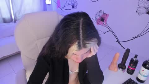 Snapshot of isabela_fiorelli chatting on October 16, 2025, 2:18 pm isabela_fiorelli online show from October 16, 2025, 2:18 pm