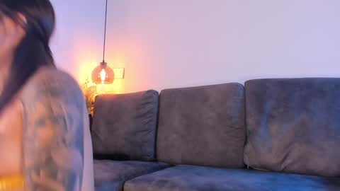Isabela online show from January 16, 2025, 6:16 pm