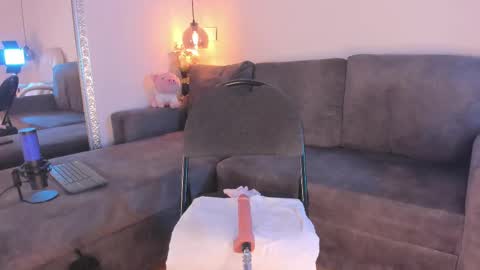 Isabela online show from February 27, 2025, 6:09 pm