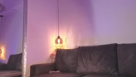 Isabela online show from April 2, 2026, 11:52 am