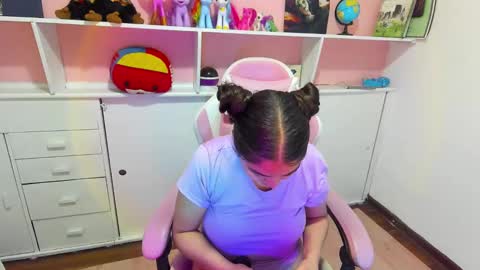 Snapshot of isabela_latingirl chatting on December 6, 2024, 4:14 am  isabela online show from December 6, 2024, 4:14 am