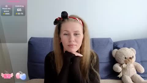 isabelallen online show from March 5, 2025, 8:54 am
