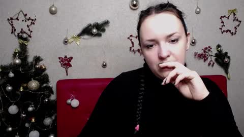 IsabelBlackberry online show from December 23, 2024, 6:00 am