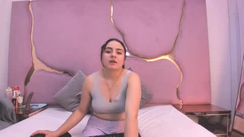 Isabel online show from February 4, 2026, 3:45 am