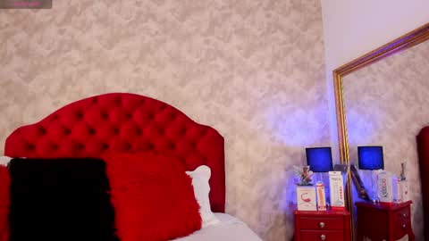 Isabell 13 online show from April 28, 2026, 3:39 pm