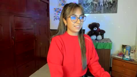 Isabella22 1 online show from January 28, 2025, 4:30 pm