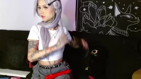 Snapshot of isabella__dark chatting on October 25, 2025, 10:15 pm online show from October 25, 2025, 10:15 pm