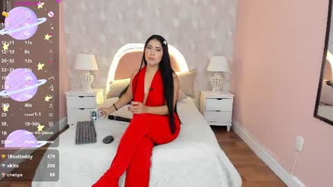 isabella__milf online show from June 12, 2026, 7:46 pm