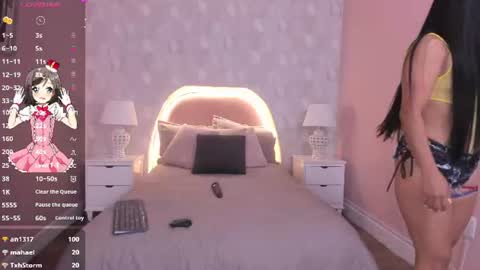 isabella__milf online show from June 23, 2026, 7:12 pm