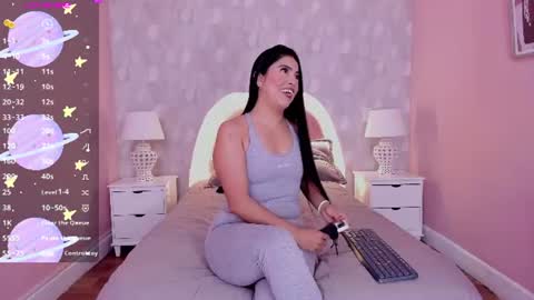 isabella__milf online show from July 14, 2026, 7:08 pm