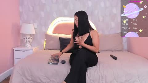 isabella__milf online show from August 1, 2026, 7:13 pm