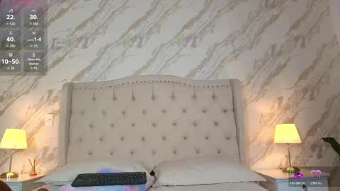 isabella__rose_ online show from May 6, 2026, 7:19 pm