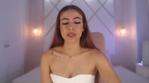 Snapshot of isabella__shine chatting on September 23, 2025, 4:10 pm Isa  online show from September 23, 2025, 4:10 pm