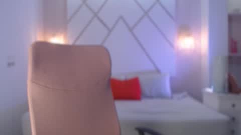 Snapshot of isabella__shine chatting on October 7, 2025, 4:04 pm Isa  online show from October 7, 2025, 4:04 pm