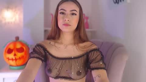 Snapshot of isabella__shine chatting on October 24, 2025, 3:08 pm Isa  online show from October 24, 2025, 3:08 pm