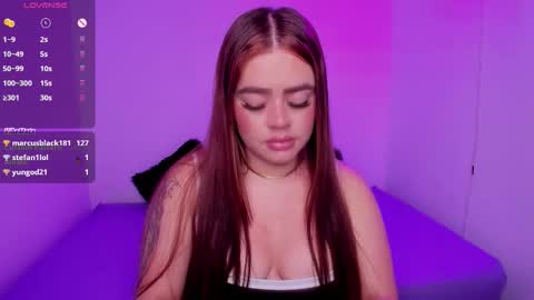 Snapshot of isabella_arias1 chatting on October 22, 2025, 8:58 am Isabella Arias online show from October 22, 2025, 8:58 am