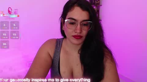 Snapshot of isabella_aristi03 chatting on September 19, 2025, 4:25 am isabella_aristi03 online show from September 19, 2025, 4:25 am