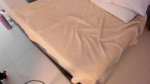 isabella_crofts online show from November 11, 2025, 3:06 am